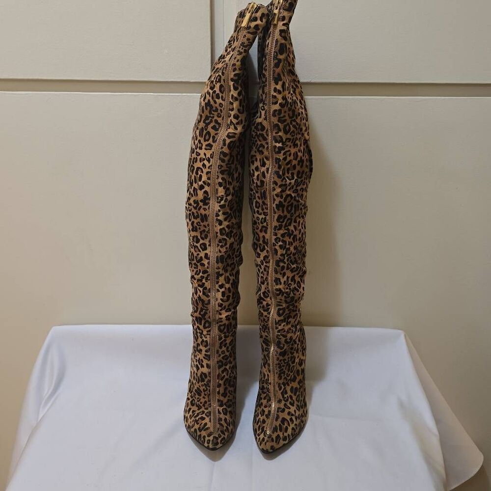Chinese Laundry Faux Suede Tan/Blk Leopard Prt. OTK Boots, Gold Frt Zip, EUC, 8